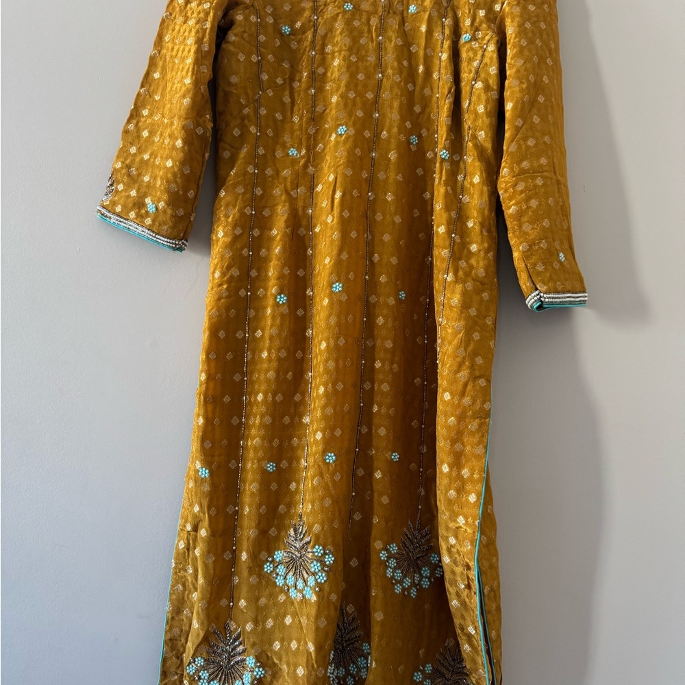 Indian & Pakistani style suit